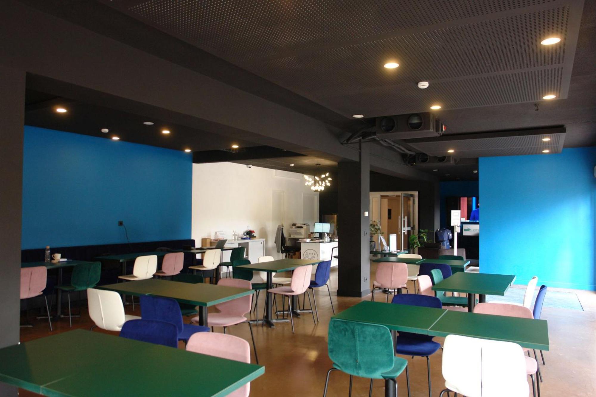 Brit Hotel Marseille Aeroport เลส์-เปนส์-มิราโบ ภายนอก รูปภาพ