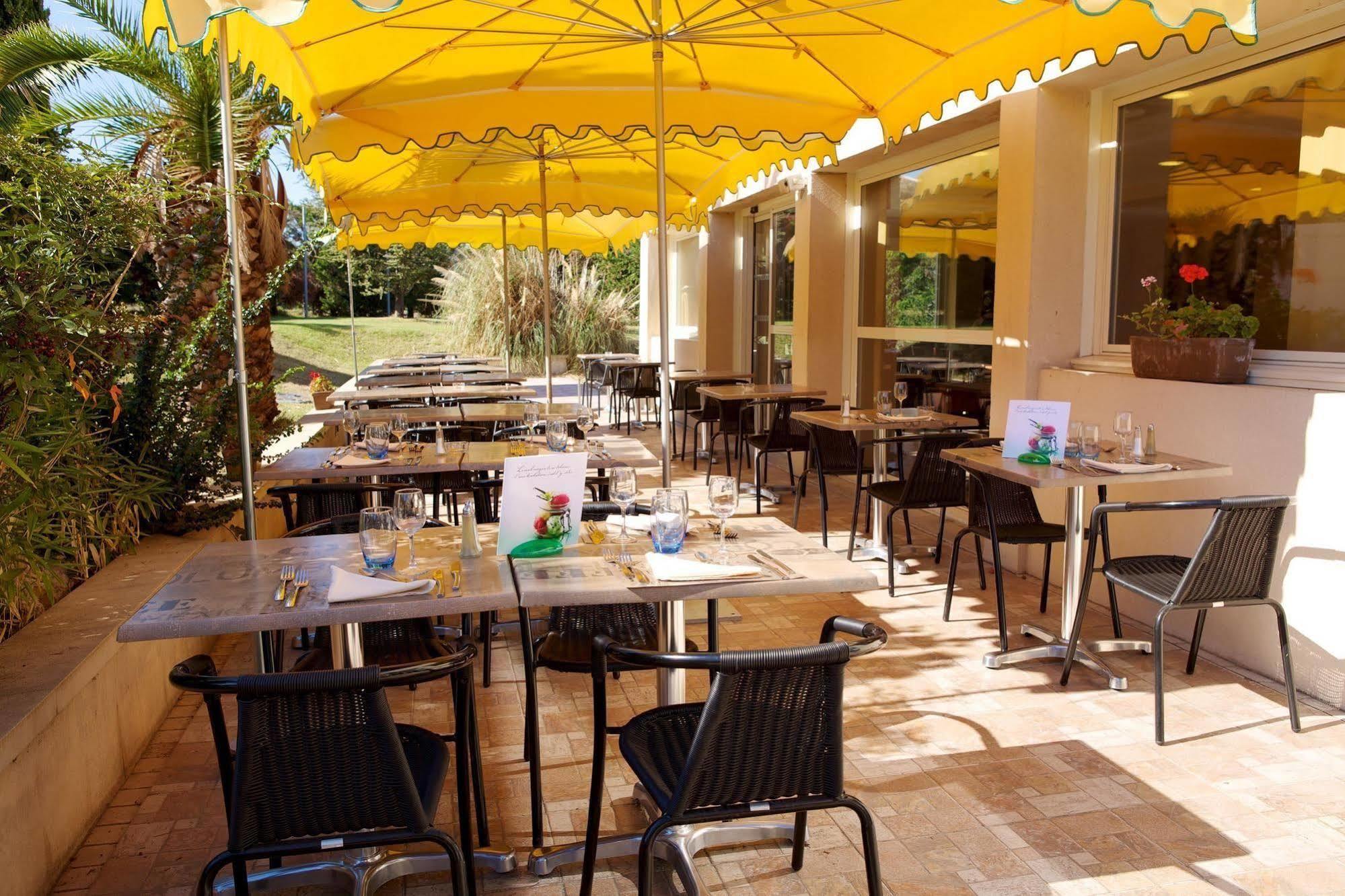 Brit Hotel Marseille Aeroport เลส์-เปนส์-มิราโบ ร้านอาหาร รูปภาพ